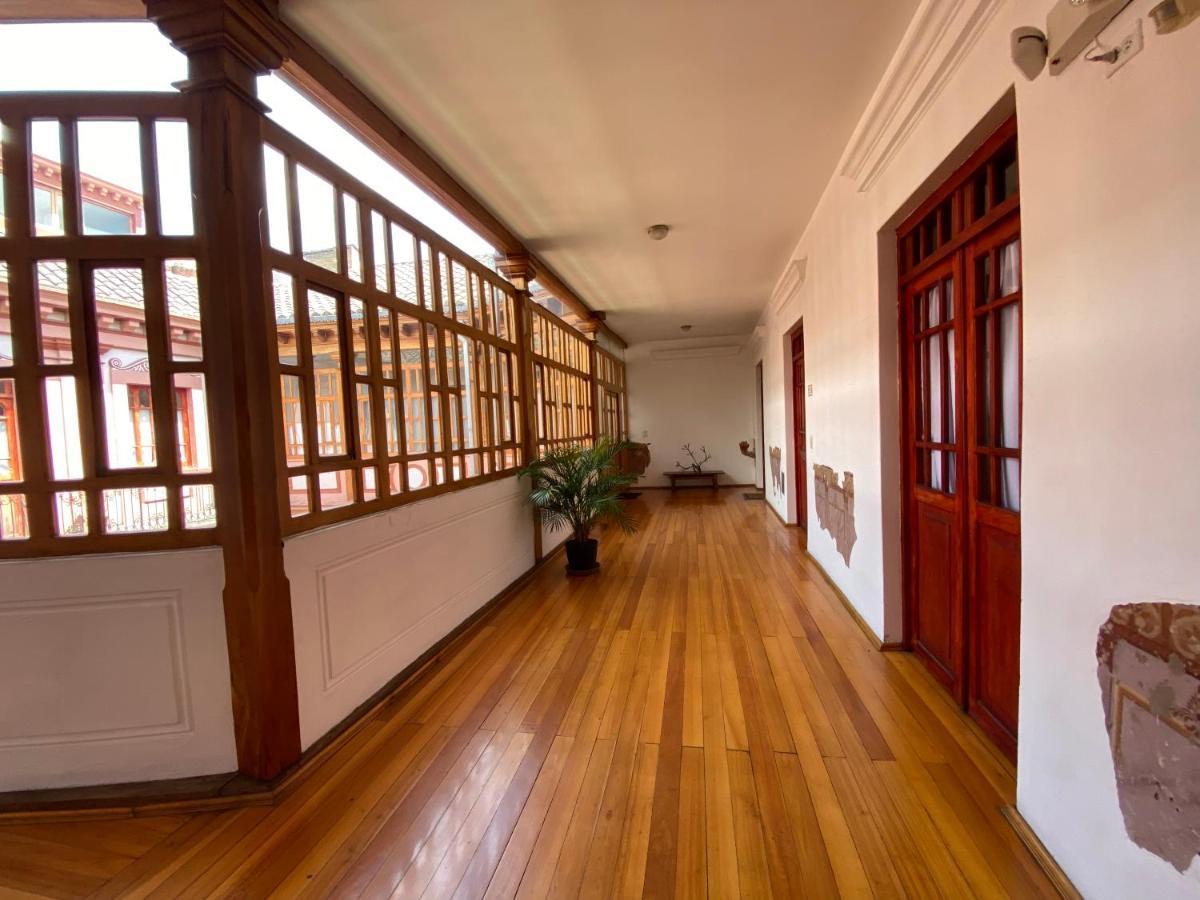 Beautiful Suite In Historic Center Quito Exterior photo